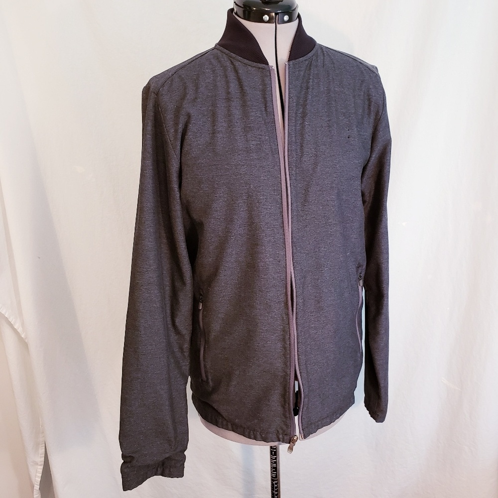 Under armour loose all season gear